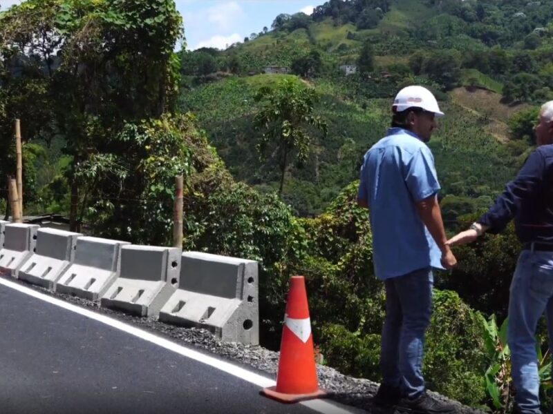gobernacion de risaralda estabiliza punto critico en la via pereiramarsella con inversion de 5 mil millones copia de web 2025 10 13t200212.563