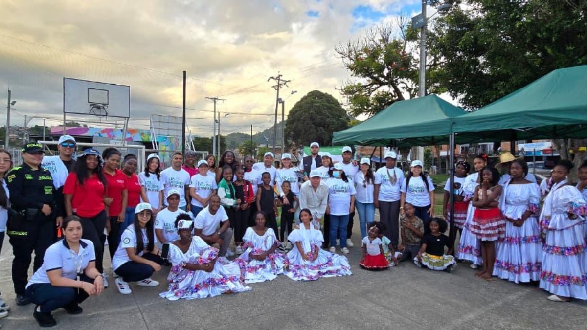 Los Callejones de la Montaña ¡Villa Santana se transforma! recibió la certificación como destino de paz: arte, comunidad y turismo 1 los callejones de la montana villa santana se transforma recibio la certificacion como destino de paz arte comunidad y turismo copia de web 2025 10 27t194342.673