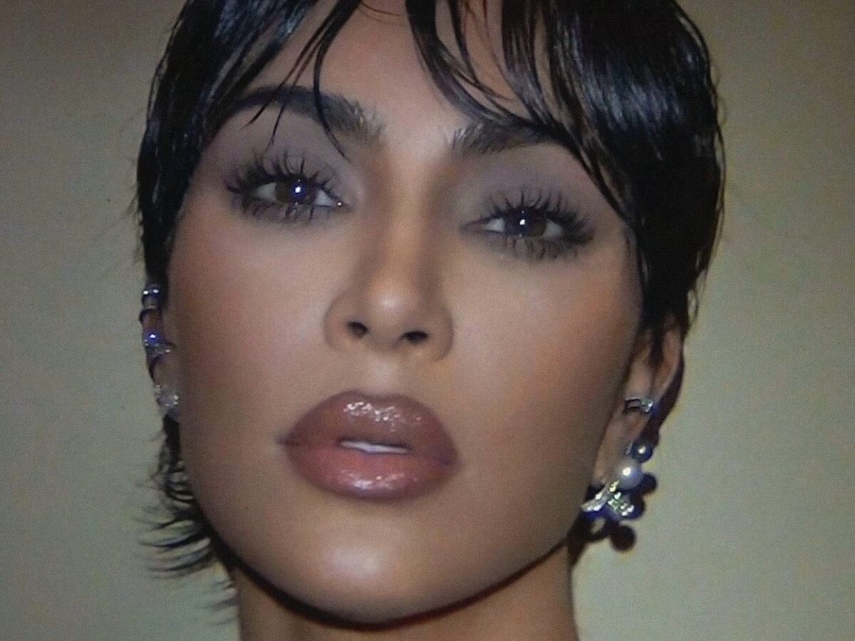 Sin rostro y joyas: Kim Kardashian 13 Sin rostro y joyas: Kim Kardashian