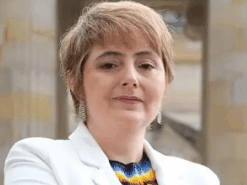 Carolina Giraldo recibe el premio “Mujer Influyente 2025” en Política Electoral