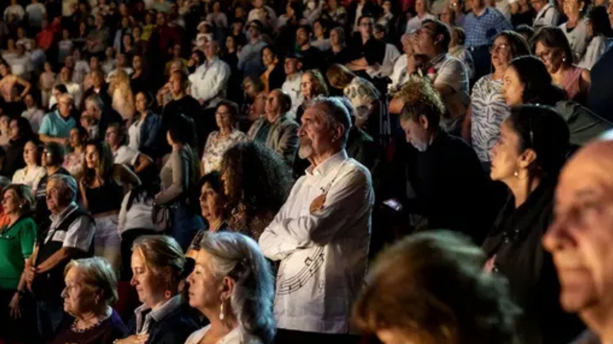 con gran exito y el respaldo de la alcaldia de pereira finalizo el 34 concurso nacional del bambuco luis carlos gonzalez copia de web 2025 11 18t185741.421