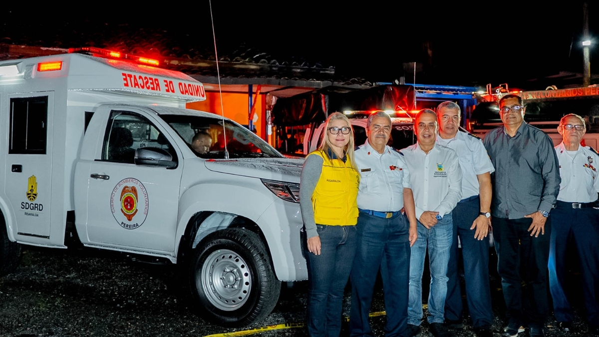 con la entrega de una unidad de rescate gobernacion celebra los 64 anos de los bomberos voluntarios de pereira copia de web 2025 11 20t172105.911