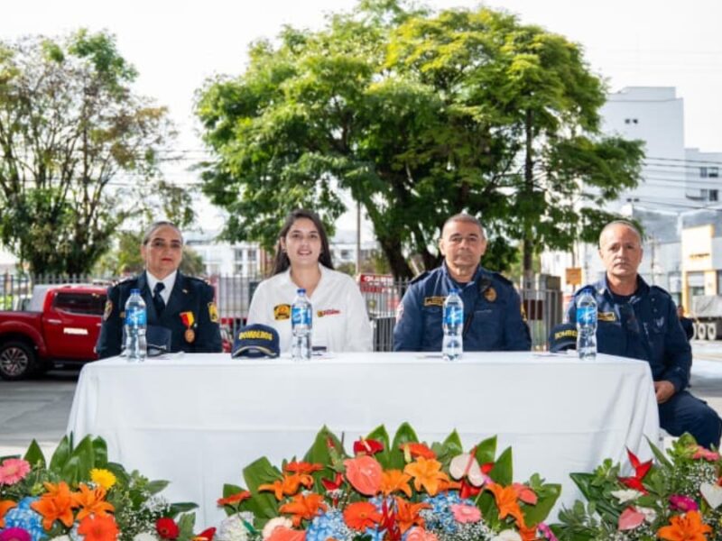 El Cuerpo Oficial de Bomberos Pereira, conmemoró el Día Nacional del Bombero