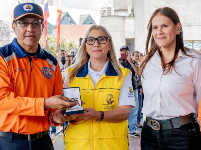 Gobernación entregó más de $1.400 millones en vehículos a la Defensa Civil de Risaralda