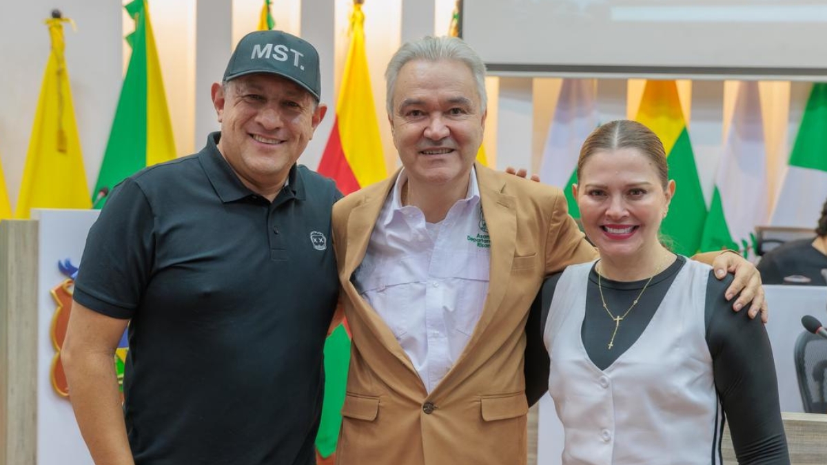 Gobernador felicita a la Mesa Directiva de la Asamblea Departamental de Risaralda 2026 1 gobernador felicita a la mesa directiva de la asamblea departamental de risaralda 2026 copia de web 2025 11 04t184641.253