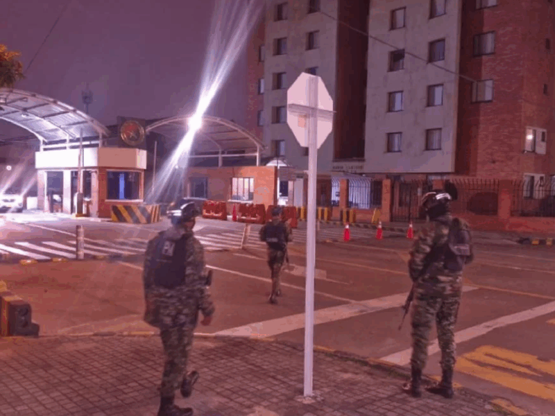 Hallazgo de dos oficiales muertos en Cantón Norte conmociona a Bogotá