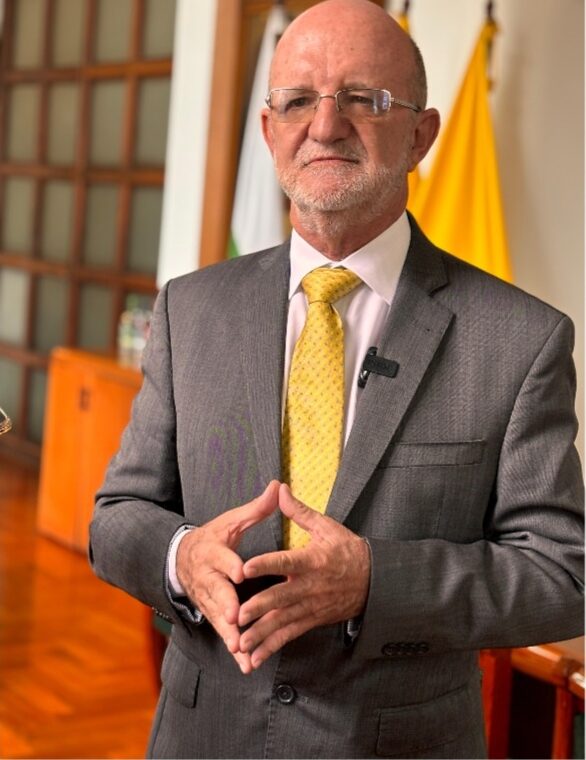 los noto muy callados con mi denuncia de aerocafe influyo la visita de petro en su silencio 1000030022 e1764098781882