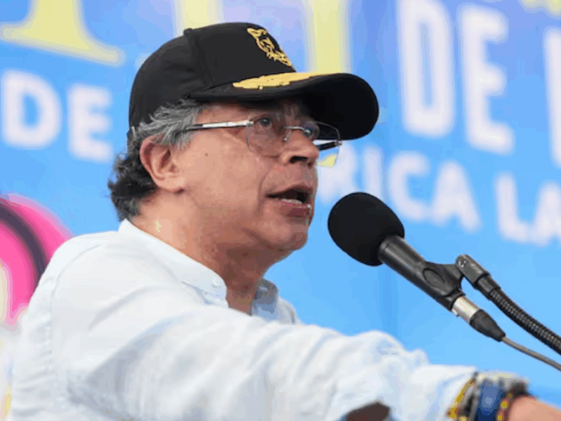 Petro ordena suspender la colaboración de inteligencia con Estados Unidos tras ataques a narcolanchas y pide reunión con agencias norteamericanas