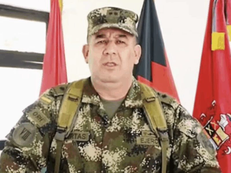 Procuraduría abrió indagación a general del Ejército y funcionario de la DNI, por presuntos vínculos con miembros de disidencias de las Farc