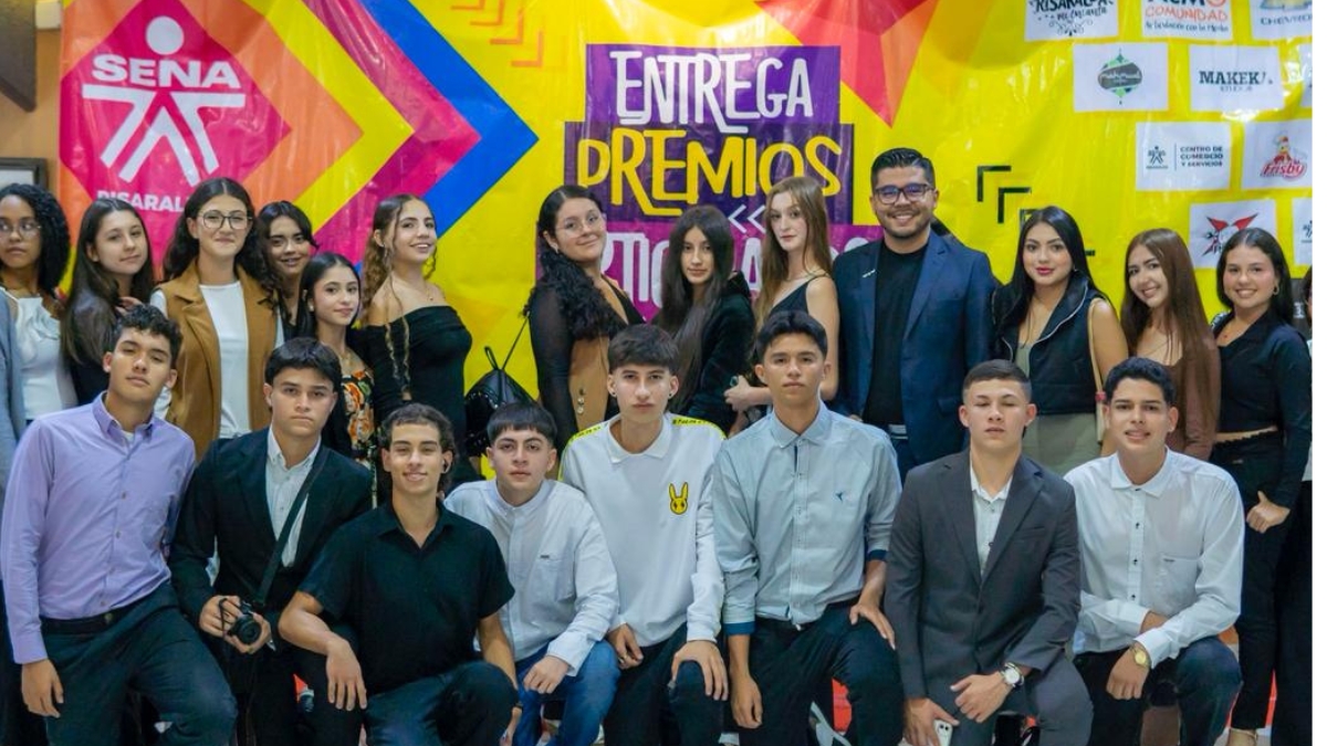 Talento estudiantil de Risaralda es exaltado en los Premios ACME 2025 1 talento estudiantil de risaralda es exaltado en los premios acme 2025 copia de web 2025 11 04t185303.328