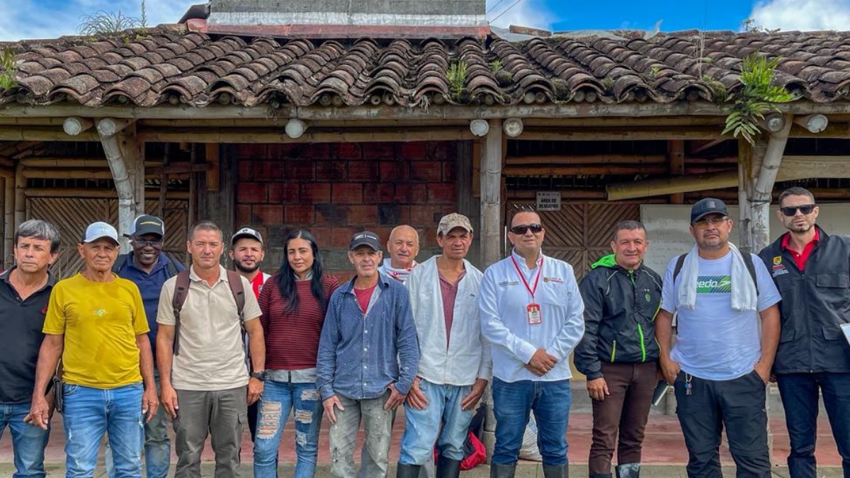 alcaldia de pereira sigue apostando a la seguridad alimentaria con capacitaciones a productores copia de web 2025 12 01t210954.494