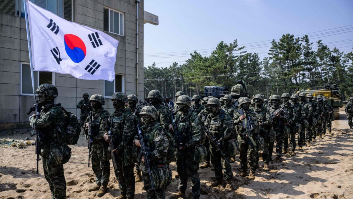 Corea del Sur pone en marcha un nuevo sistema de misiles para contrarrestar la artillería de Corea del Norte 1 corea del sur pone en marcha un nuevo sistema de misiles para contrarrestar la artilleria de corea del norte cnne 1542088 ejercito corea del sur