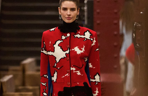 el lujo baja al metro chanel sorprende con un show sin jerarquias en nueva york captura de pantalla 2025 12 03 143630