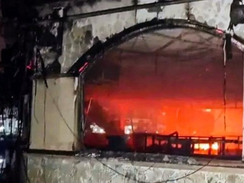 Noche de terror en Goa: Un club arde en llamas y autoridades investigan fallas