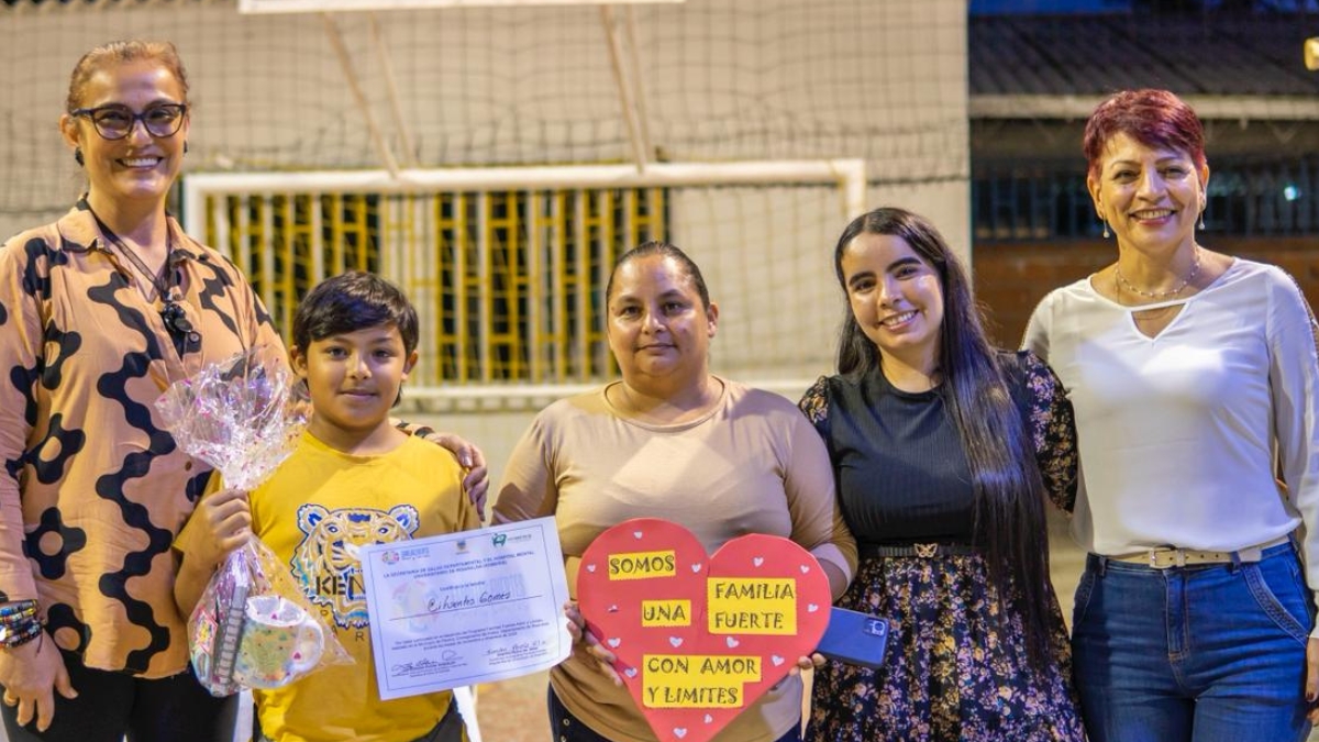 Risaralda graduó a 30 nuevas familias del programa ‘Familias Fuertes’ 1 risaralda graduo a 30 nuevas familias del programa familias fuertes portadas clp web 24