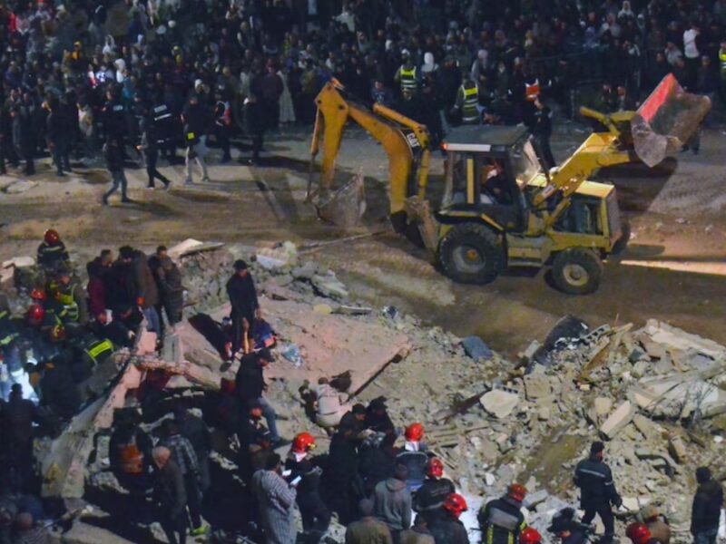 Tragedia en Fez: colapso de dos edificios desata emergencia masiva