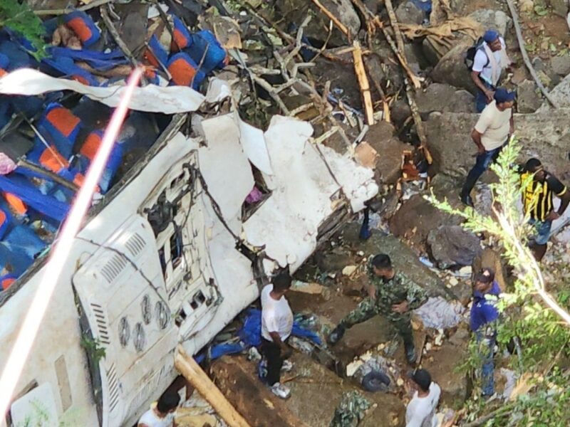 Dolor nacional por accidente de bus en Antioquia: Confirman 17 víctimas mortales