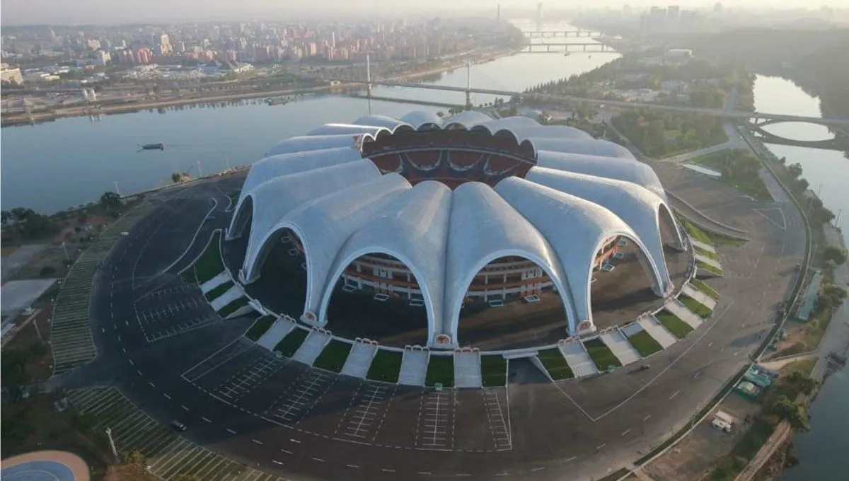 el coloso de pyongyang que mezcla deporte propaganda y ambicion politica estadio primero mayo
