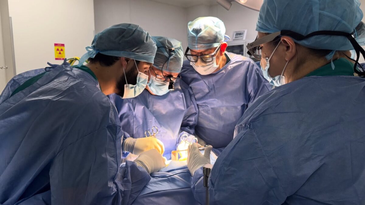 Pereira se posiciona como referente latinoamericano en cirugía avanzada de columna 1 pereira se posiciona como referente latinoamericano en cirugia avanzada de columna 625173568 18153169330440319 670350132407676987 n