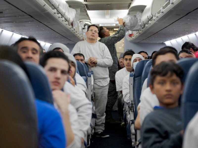 Colombia recibió a 110 ciudadanos deportados desde Estados Unidos en nuevo vuelo humanitario