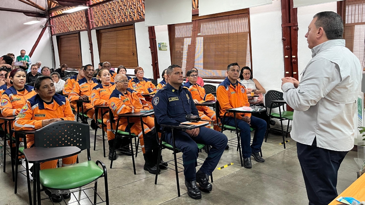 carder y masbosques capacitan a organismos de socorro para el control del caracol gigante africano portadas clp web 2026 02 18t104115.101