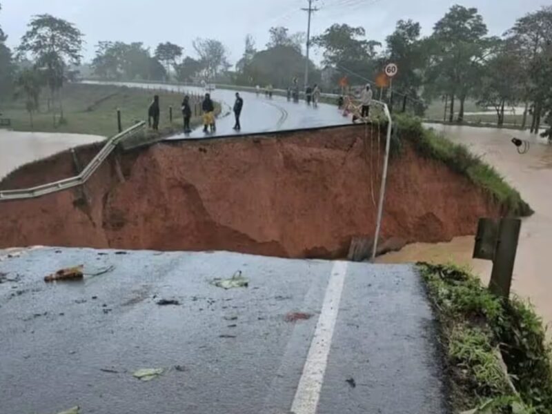 Colapso de puentes deja miles de damnificados y municipios aislados en Arboletes y San Juan de Urabá