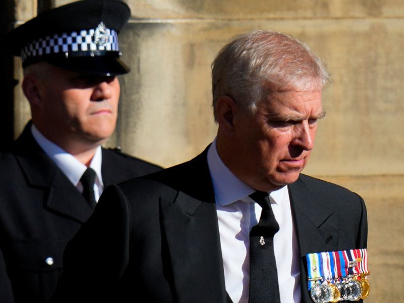 Del “hijo favorito” al arresto: la caída histórica del expríncipe Andrés