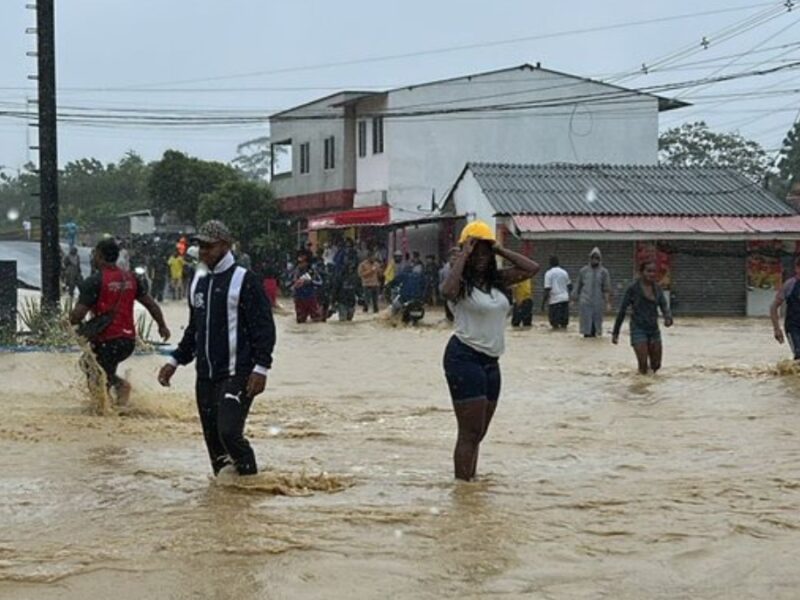 Fenómeno de La Niña y frente frío mantienen al país bajo alerta