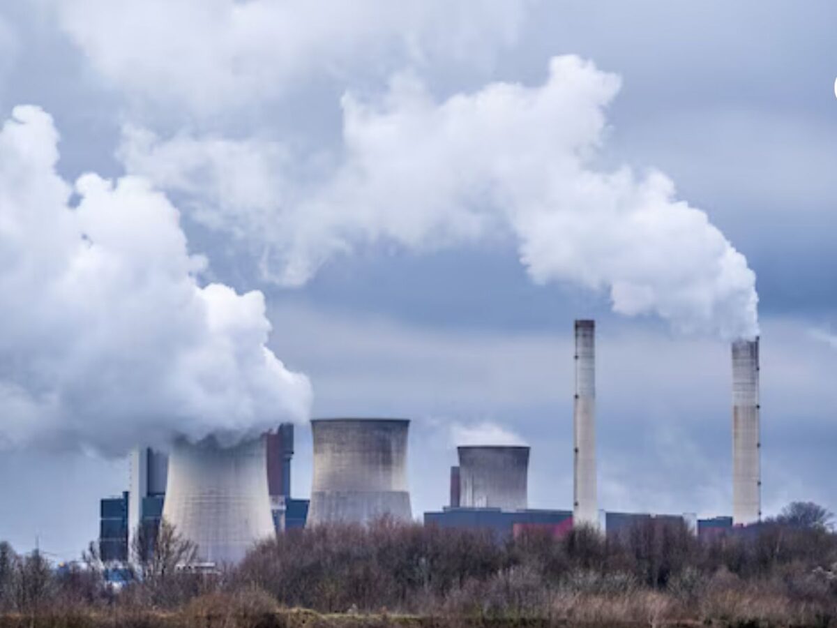 China domina la energía nuclear: construye plantas en la mitad del tiempo y a menor costo