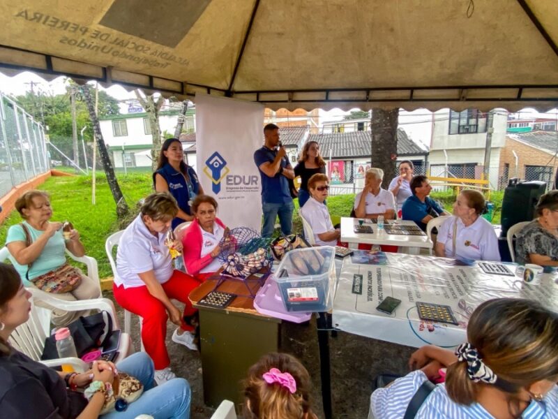 Gobernador Juan Diego Patiño lleva gimnasios al aire libre a seis comunidades