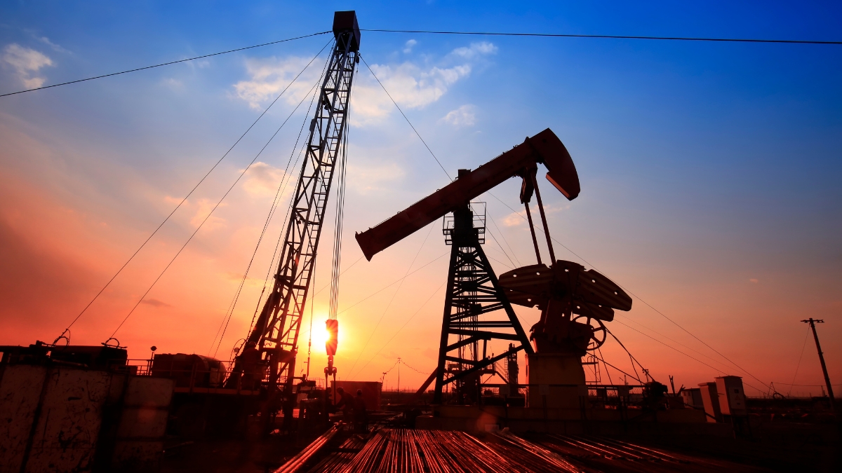 conflicto en oriente medio impulsa los precios del petroleo alcanzando los 100 dolares por barril petroleo subida web