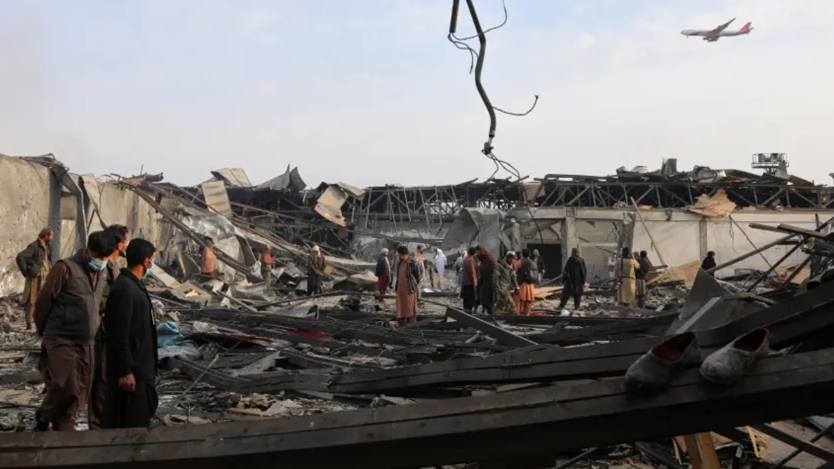 crisis entre afganistan y pakistan se agrava tras bombardeo en kabul que deja decenas de victimas ataque hospital en kabul