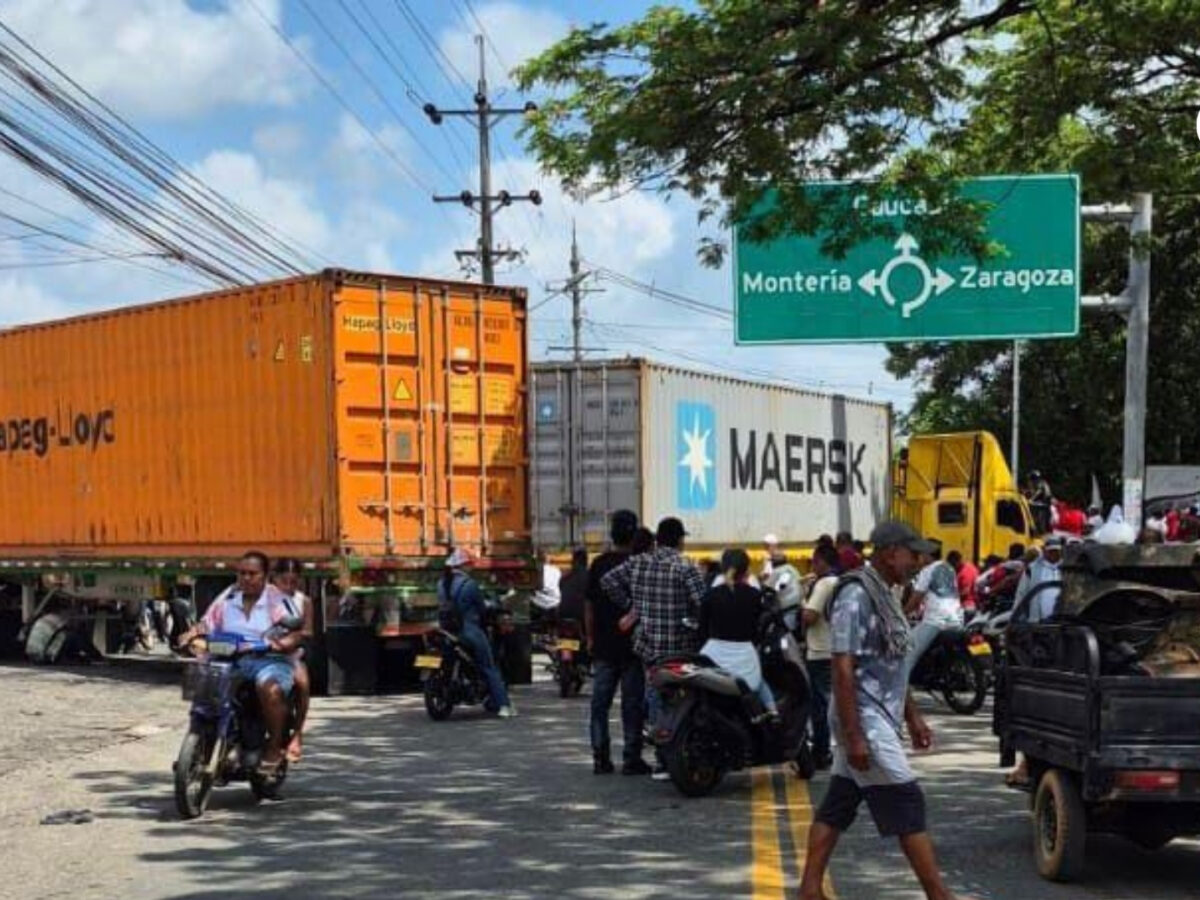 Paro minero completa nueve días con bloqueos y disturbios en el Bajo Cauca