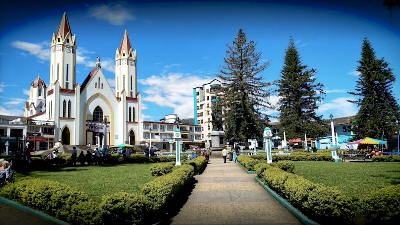 rodrigo toro un politico tradicional vestido de alternativo whatsapp image 2026 03 07 at 5.15.30 pm 1 1