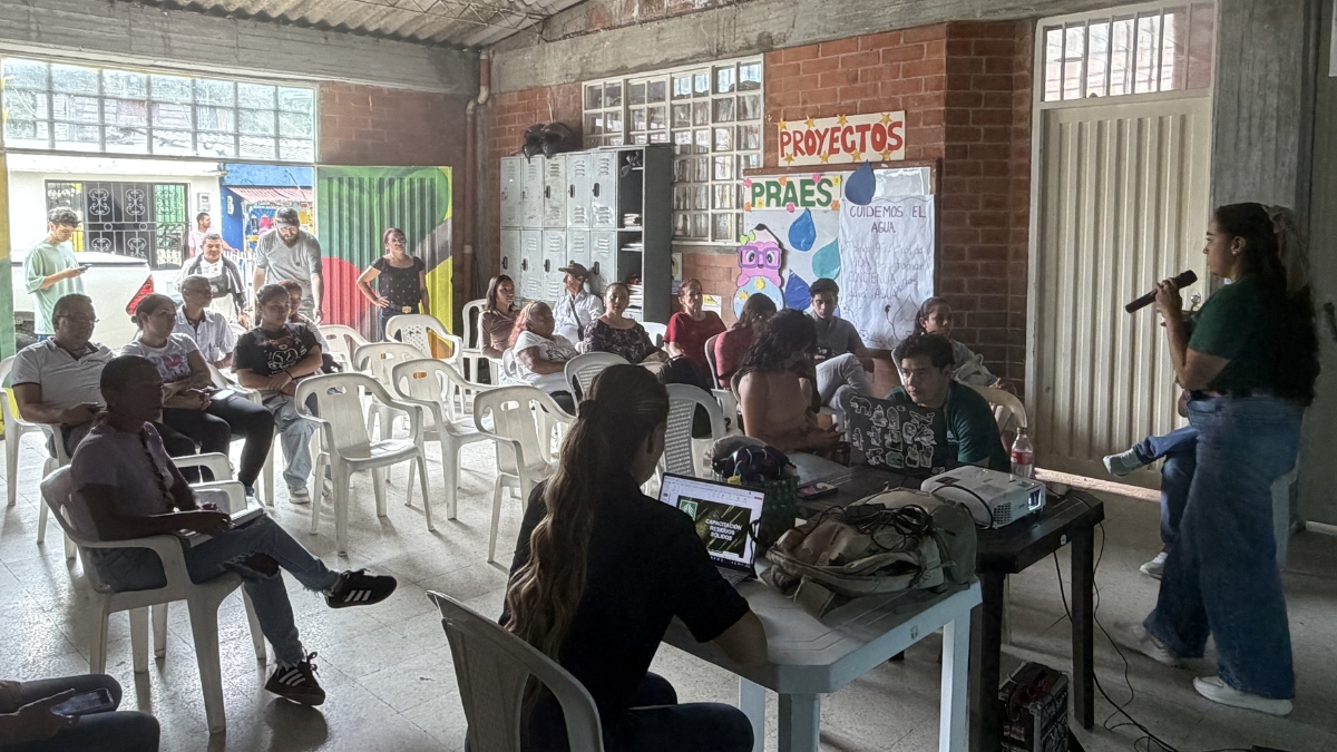 CARDER y Masbosques capacitan a comunidad de Dosquebradas sobre manejo del caracol gigante africano 1 carder y masbosques capacitan a comunidad de dosquebradas sobre manejo del caracol gigante africano portadas clp web 6