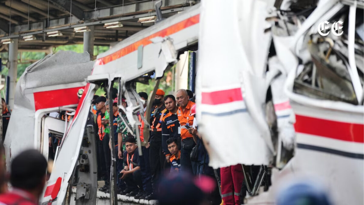 choque de trenes en indonesia deja 15 victimas fatales choque trenes yakarta web