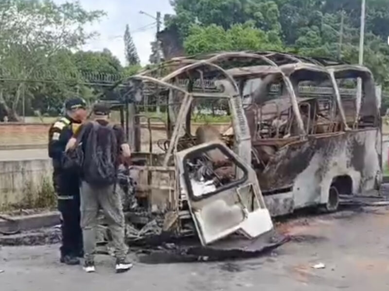 explosion de coche bomba cerca del batallon pichincha en cali deja heridos explosion cali