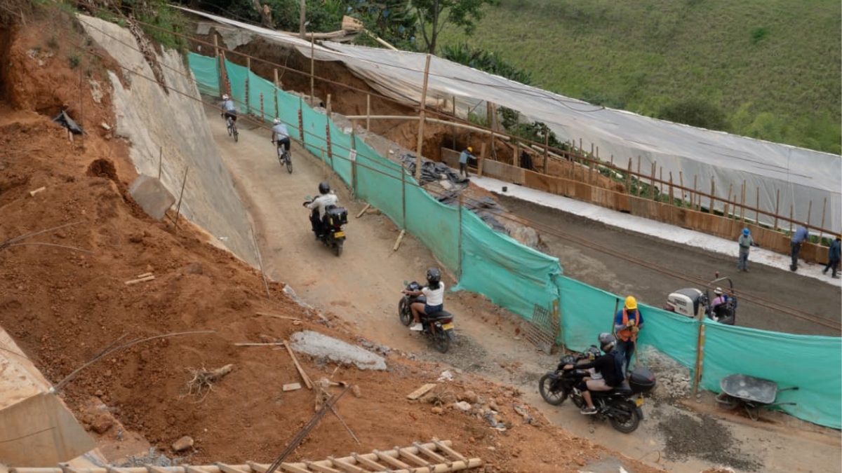 avanza significativamente la recuperacion de la via cachipay balboa en el sector la quiebra portadas clp web 23