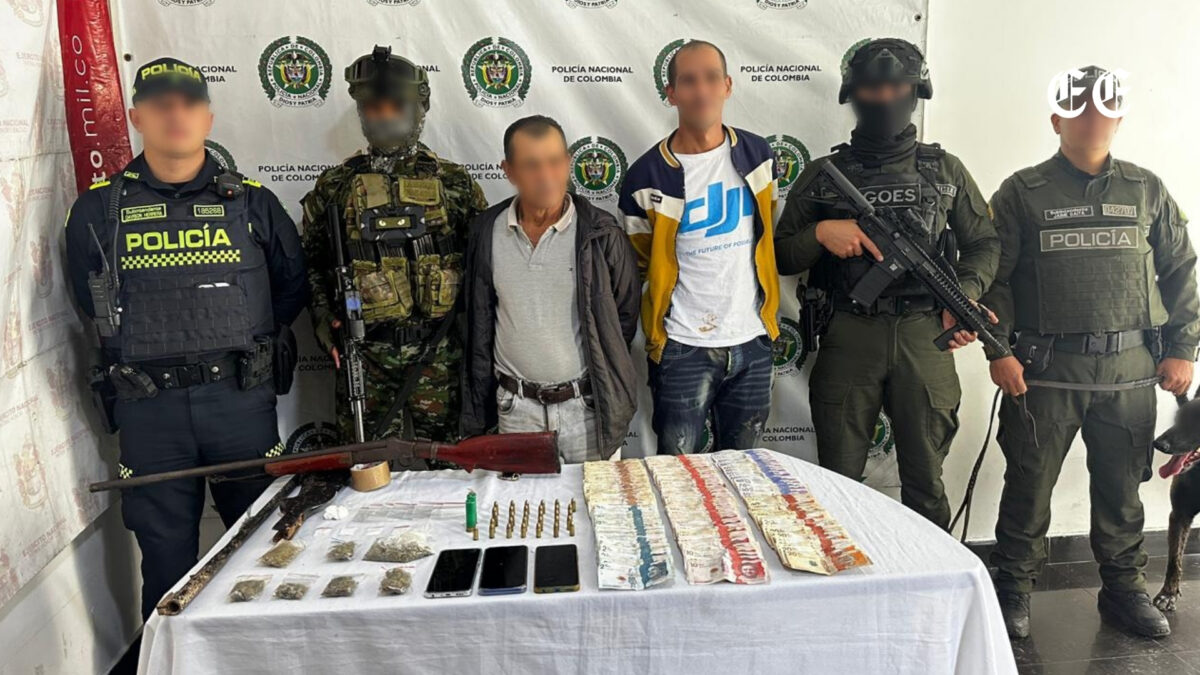 el ejercito nacional y la policia nacional capturaron a dos presuntos colaboradores del cartel clan del golfo en risaralda captura en belen de umbria