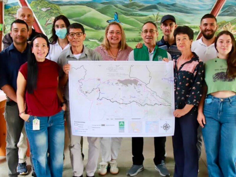 Actores clave se reúnen para fortalecer la gobernanza y el futuro ambiental de la cuenca del Río La Vieja