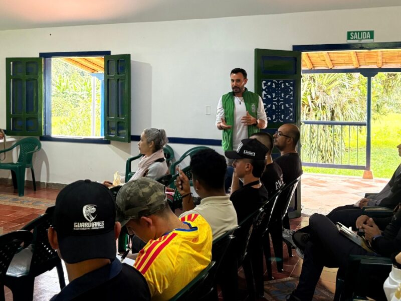 Taller de Monitoreo Comunitario fortaleció capacidades para la conservación de la fauna y biodiversidad en Risaralda