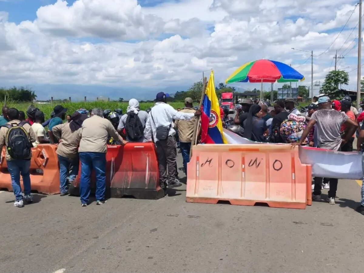 Crisis en el Ingenio La Cabaña provoca bloqueo de 14 horas en la vía Panamericana