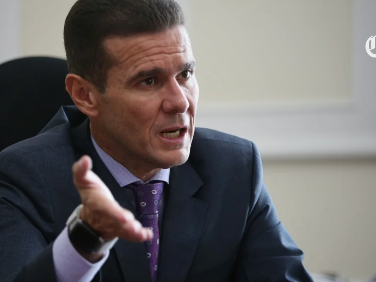 El alto tribunal tumba la condena contra Carlos Cuenca por dudas legítimas en los testimonios presentados