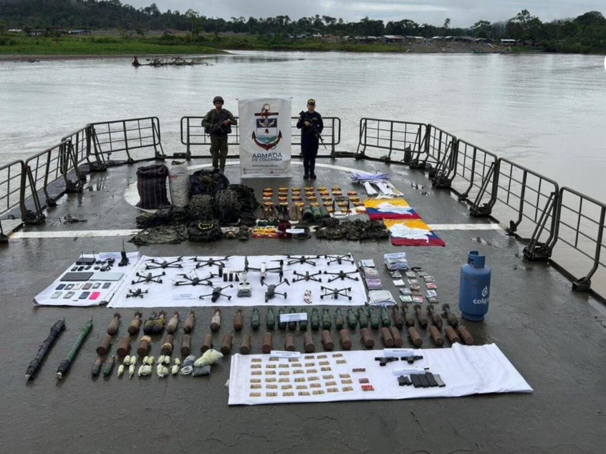 Incautación  en el Cauca de 13 drones y 350 kilos de explosivos de las disidencias a pocos días de las elecciones