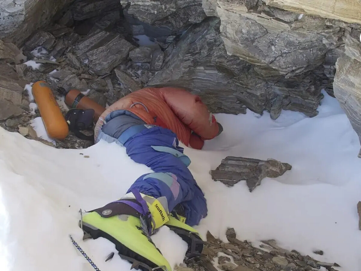 Operación Everest para recuperar el cuerpo congelado de «Botas Verdes» tras tres décadas de misterio