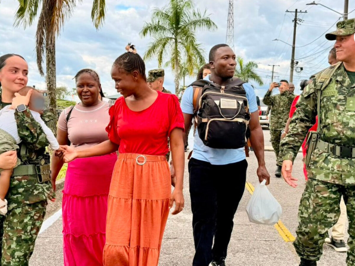 Fuerzas Militares rescatan en Chocó a 39 personas que habían sido secuestradas por el ELN