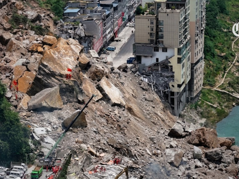 un masivo deslizamiento de tierra en china provoca el colapso de varios edificios pagina web 1