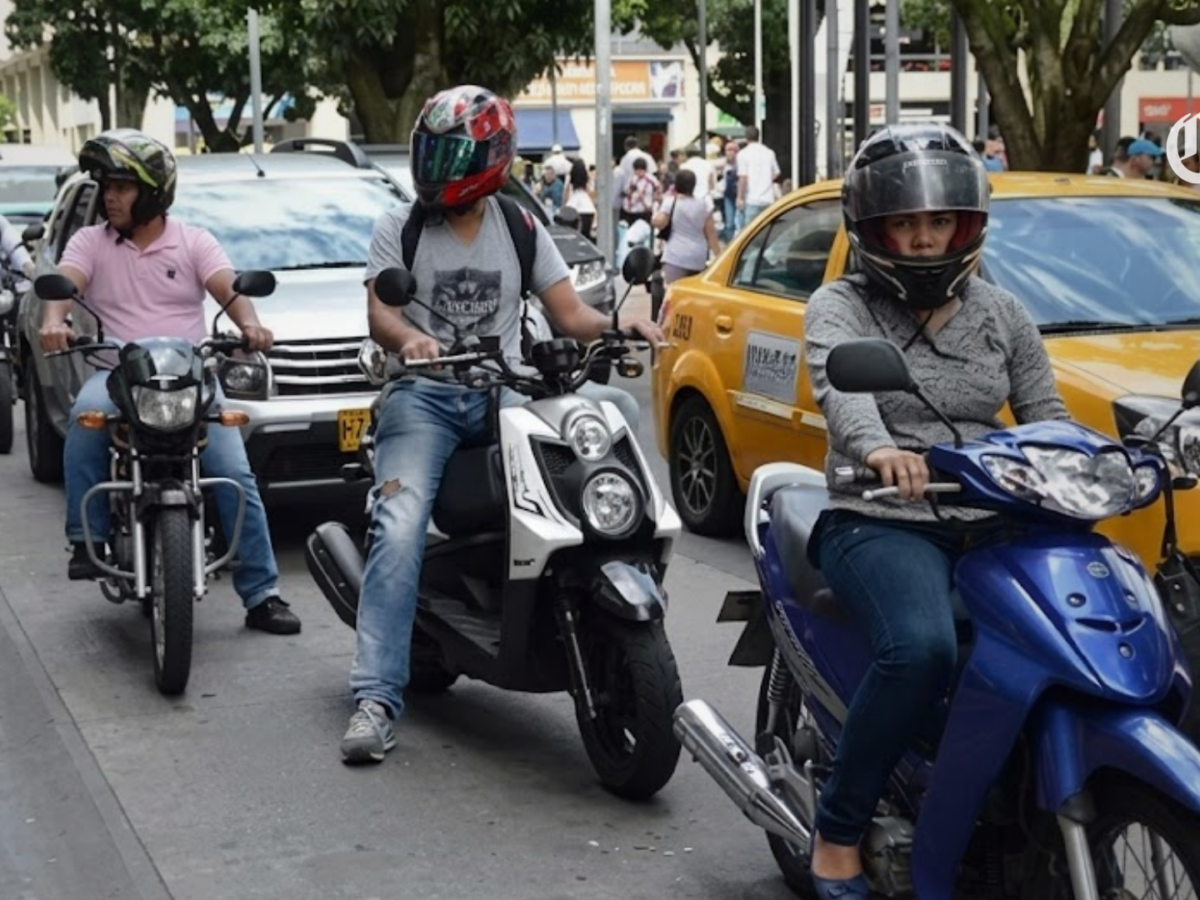 ¿Valió más el derecho al trabajo que el miedo al fleteo con el parrillero en Pereira?