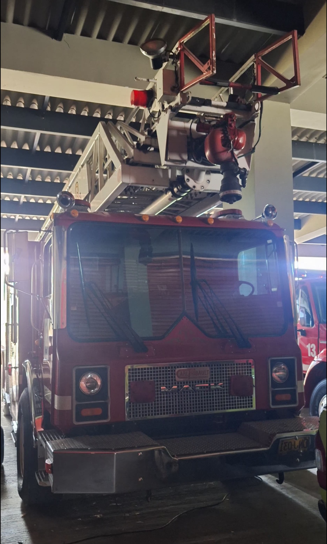armenia se cae a pedazos y los bomberos tambien 1000045340