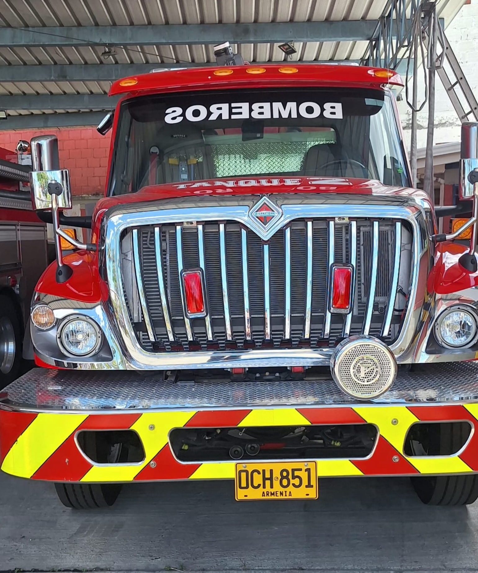 armenia se cae a pedazos y los bomberos tambien 1000045346